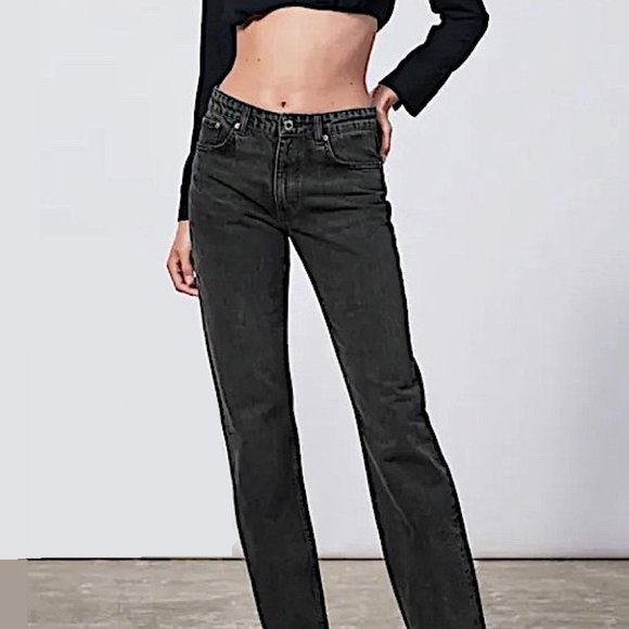 NWOT Zara ZW Mid Rise Straight Leg Jeans in Black - Picture 1 of 8